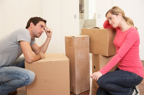 Packing and loading support for a New Eltham move