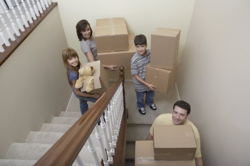 Professional packing support for household items in New Eltham
